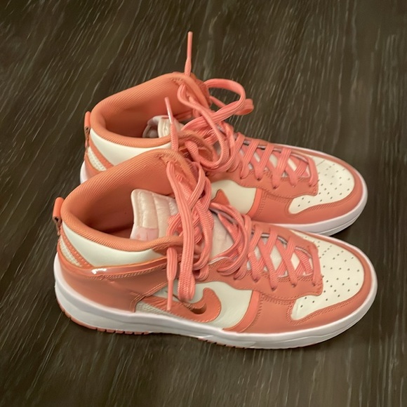 (Women) Nike Dunk High UP 'Sail Light/Crimson Bliss' DH3718-107 NWOT - Picture 3 of 12